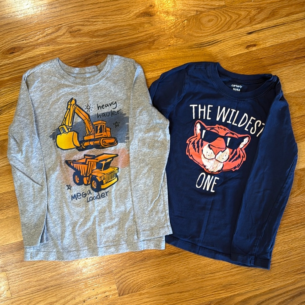 Carters Bundle of 2 long sleeved shirts (5T)